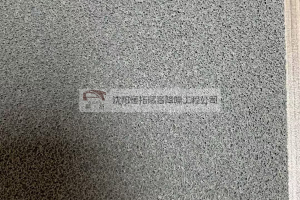 消音降噪材料應(yīng)用在哪些領(lǐng)域？工業(yè)、建筑與家用場(chǎng)景解析